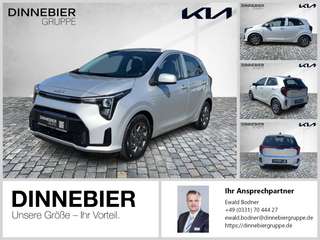 Schräge Frontansicht auf einen Kia Picanto , freigestellt