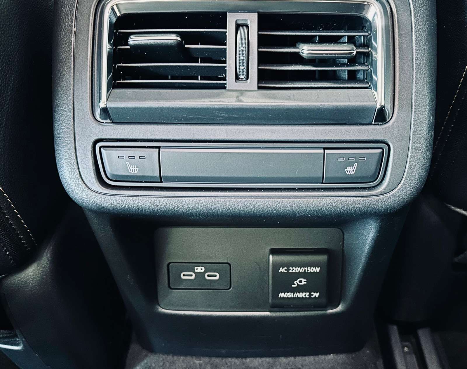 Fahrzeugbild eines Mazda CX-60