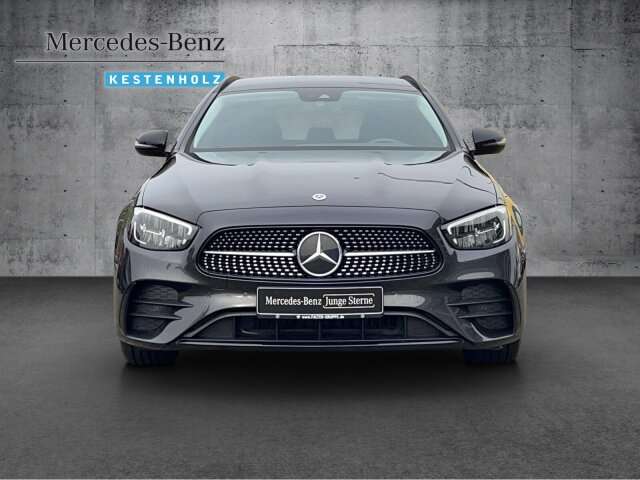 Fahrzeugbild eines Mercedes-Benz E-Klasse