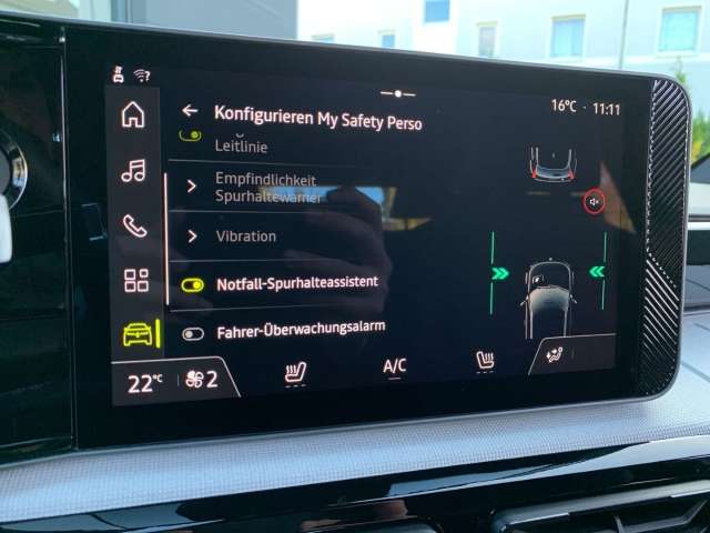 Fahrzeugbild eines Renault 5 E-TECH