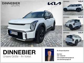 Schräge Frontansicht auf einen Kia EV9 , freigestellt