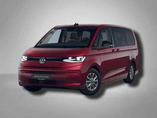 Schräge Frontansicht auf einen Volkswagen Multivan , freigestellt