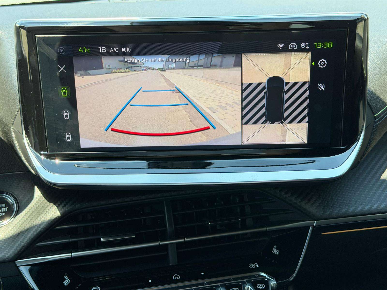 Fahrzeugbild eines Peugeot 2008