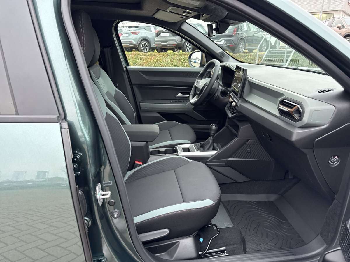 Fahrzeugbild eines Dacia Bigster