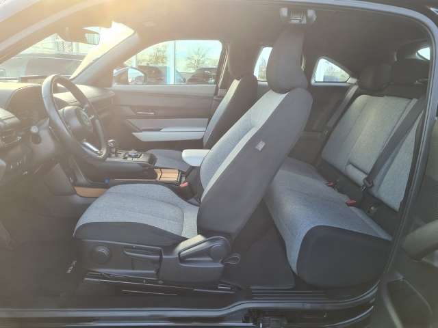 Fahrzeugbild eines Mazda MX-30