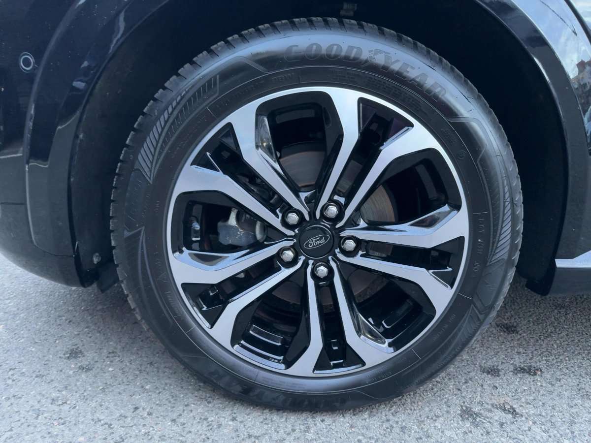 Fahrzeugbild eines Ford Puma