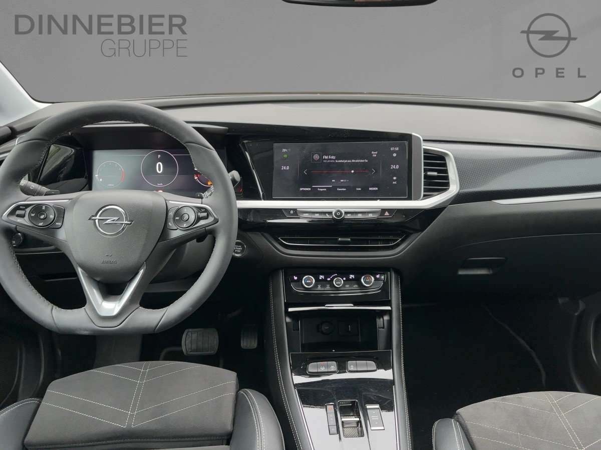 Fahrzeugbild eines Opel Grandland X