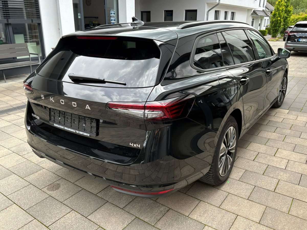 Fahrzeugbild eines Skoda Superb