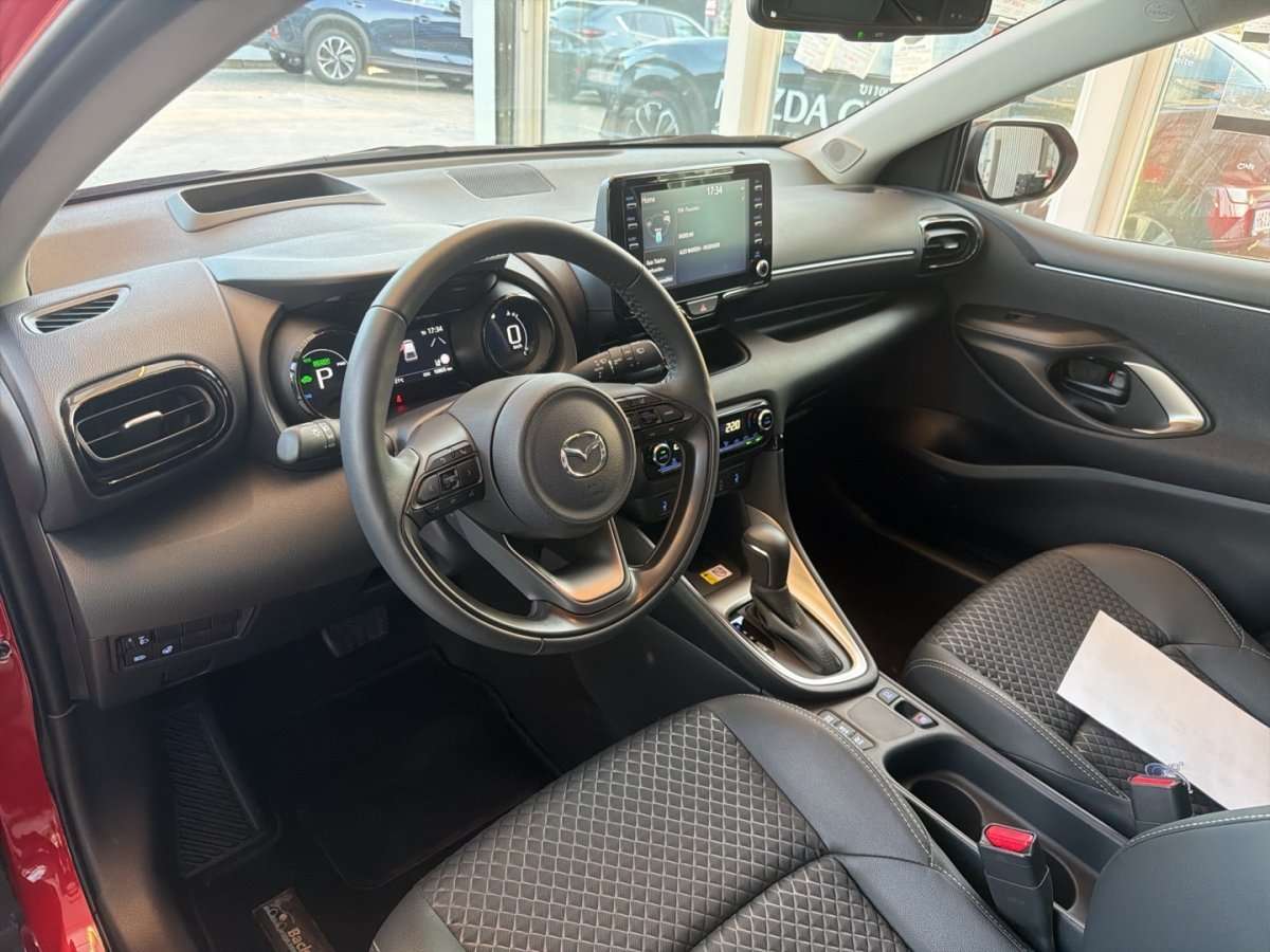 Fahrzeugbild eines Mazda Mazda2 Hybrid