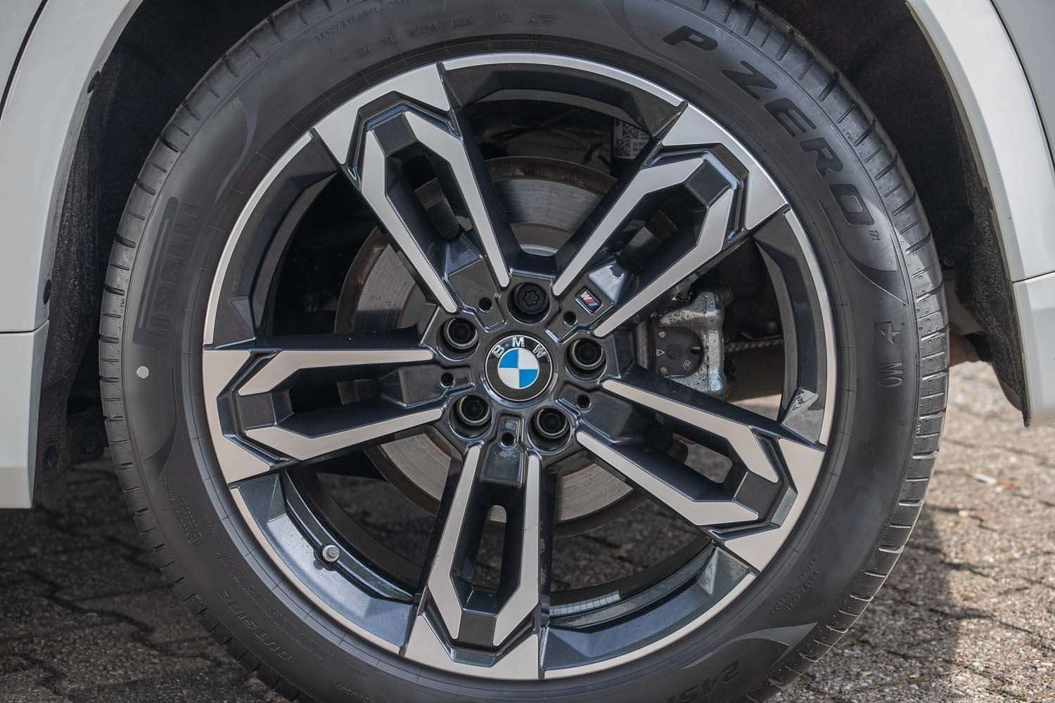 Fahrzeugbild eines BMW X1