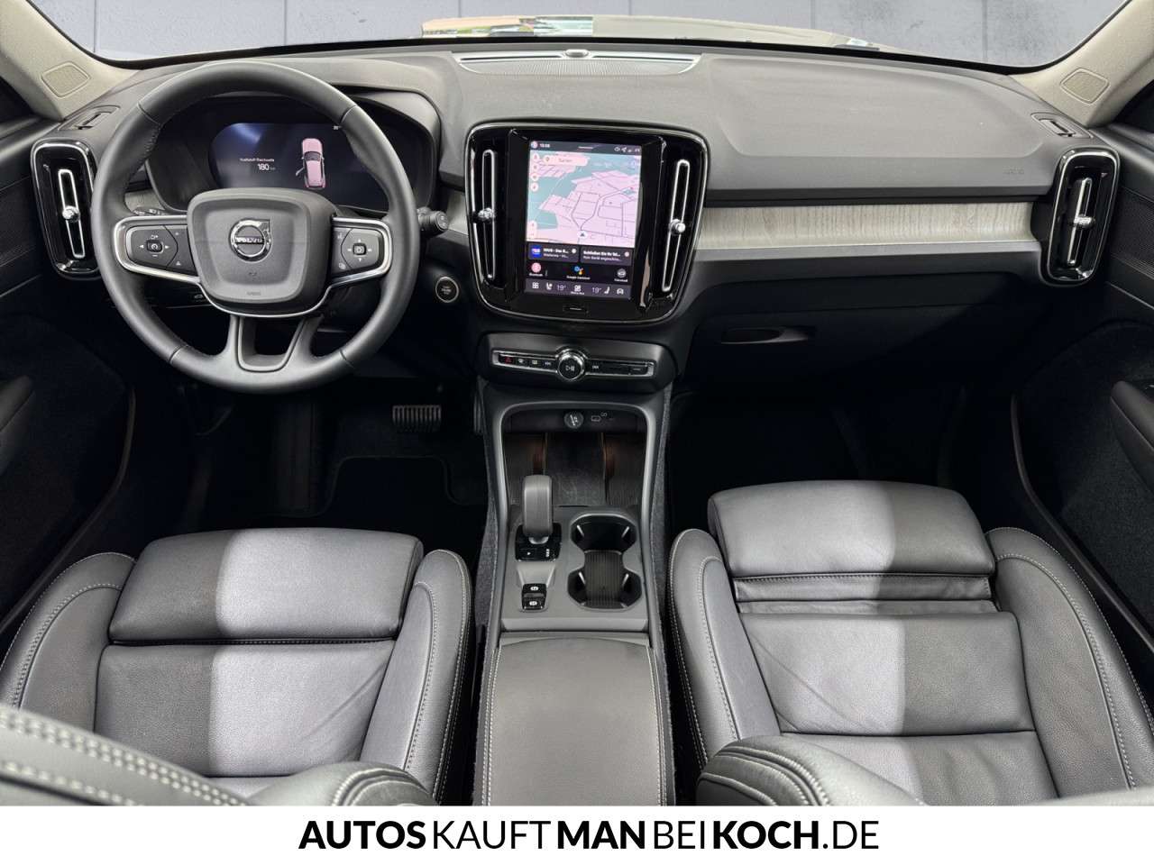 Fahrzeugbild eines Volvo XC40