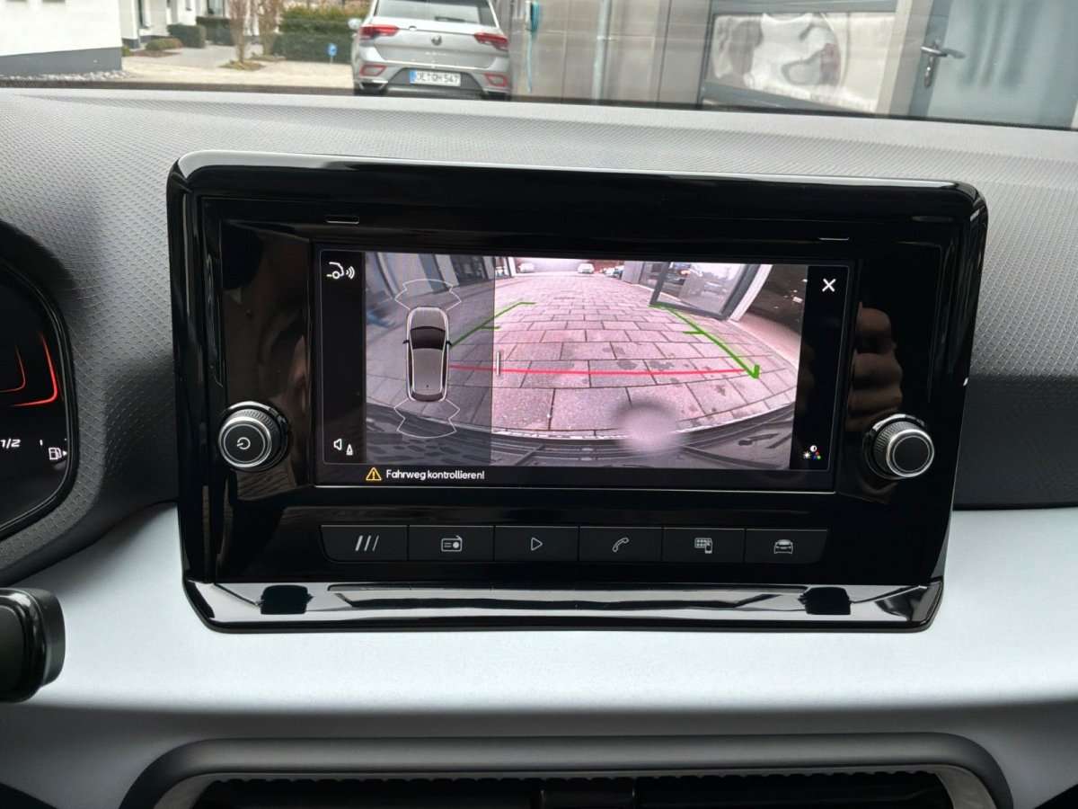 Fahrzeugbild eines SEAT Ibiza