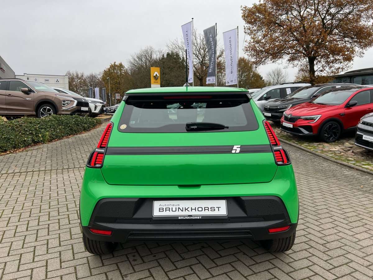 Fahrzeugbild eines Renault 5 E-TECH