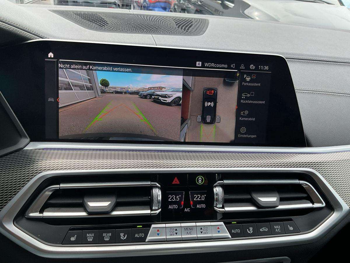 Fahrzeugbild eines BMW X6