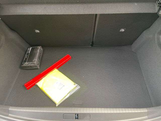 Fahrzeugbild eines Opel Corsa