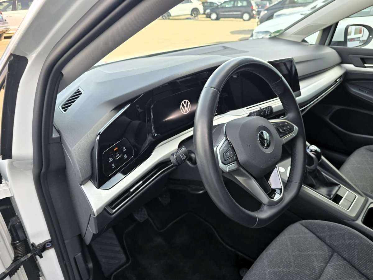 Fahrzeugbild eines Volkswagen Golf