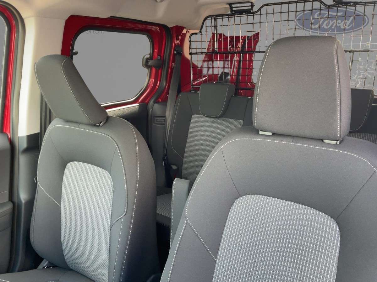 Fahrzeugbild eines Ford Transit Courier