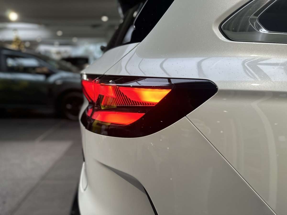 Fahrzeugbild eines Renault Espace