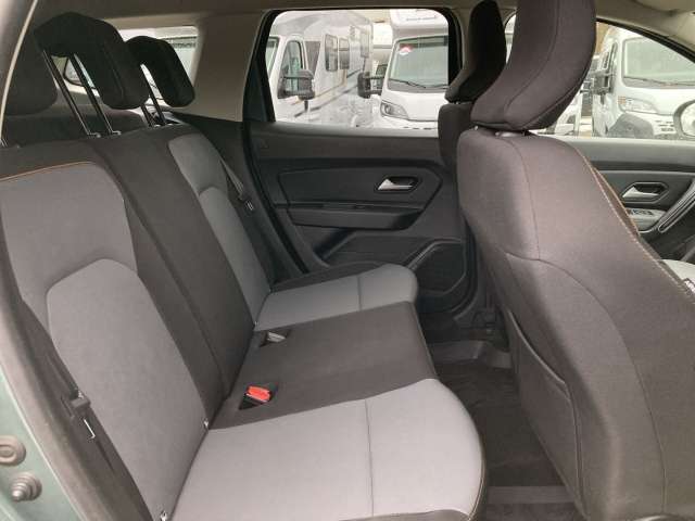 Fahrzeugbild eines Dacia Duster