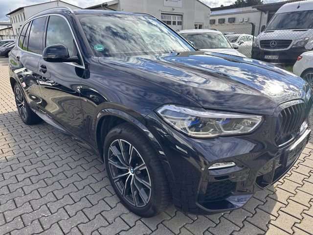 Fahrzeugbild eines BMW X5
