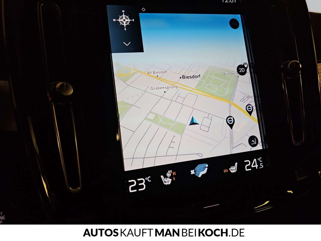 Fahrzeugbild eines Volvo XC40