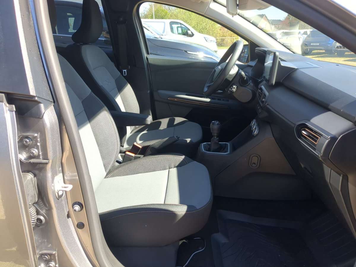 Fahrzeugbild eines Dacia Jogger