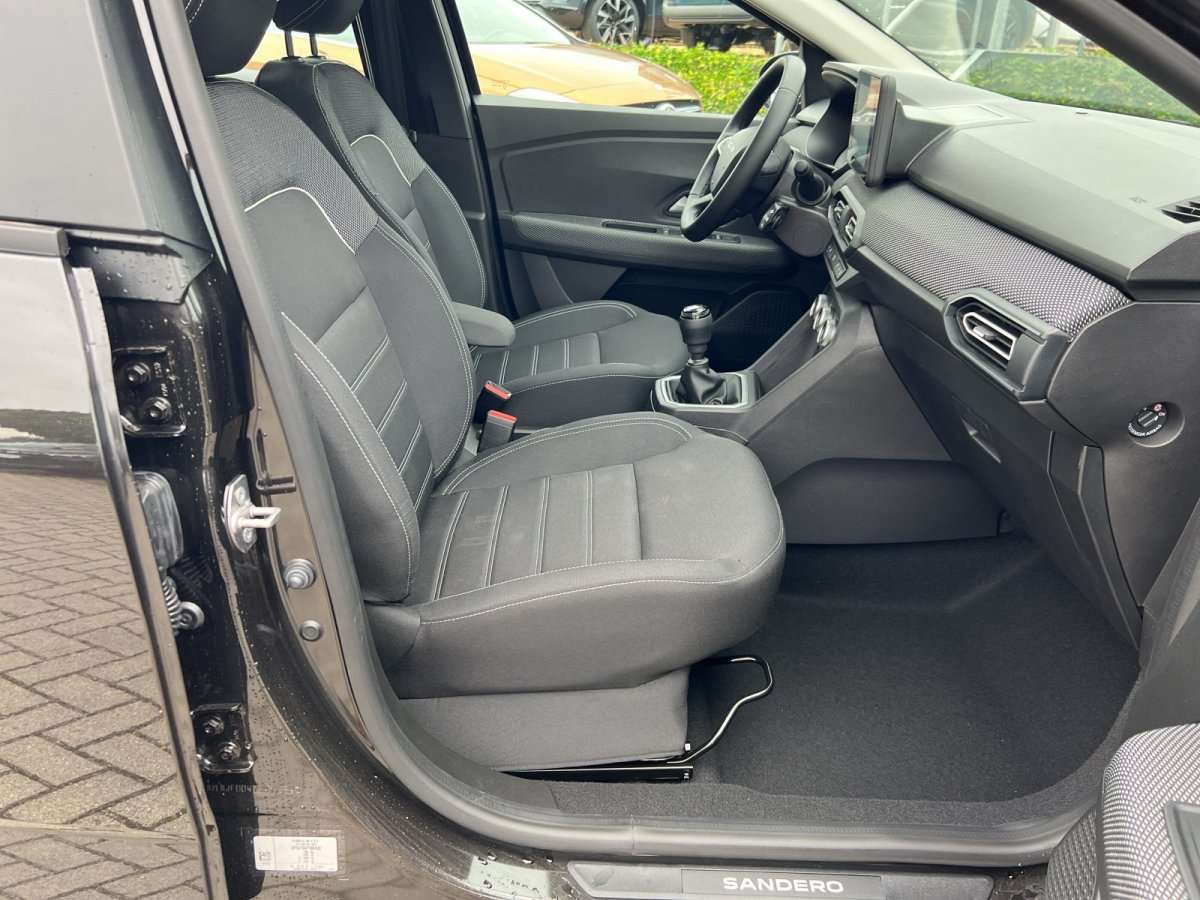 Fahrzeugbild eines Dacia Sandero