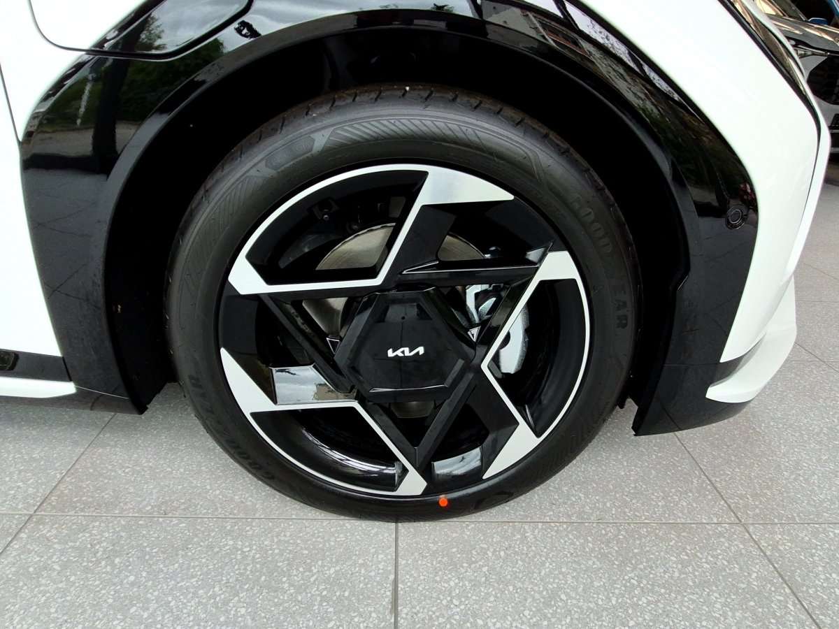 Fahrzeugbild eines Kia EV4