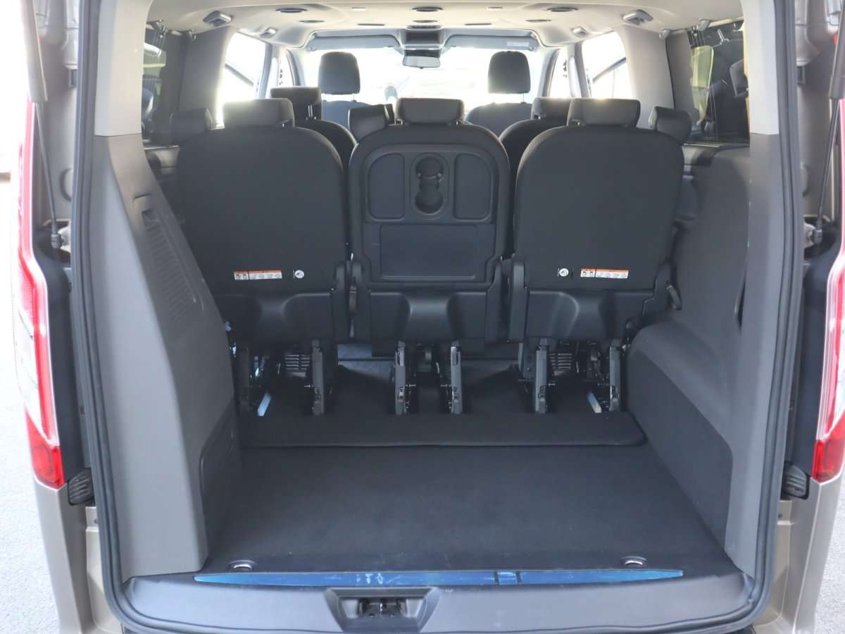 Fahrzeugbild eines Ford Tourneo Custom
