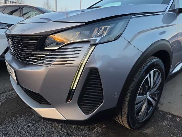 Fahrzeugbild eines Peugeot 3008