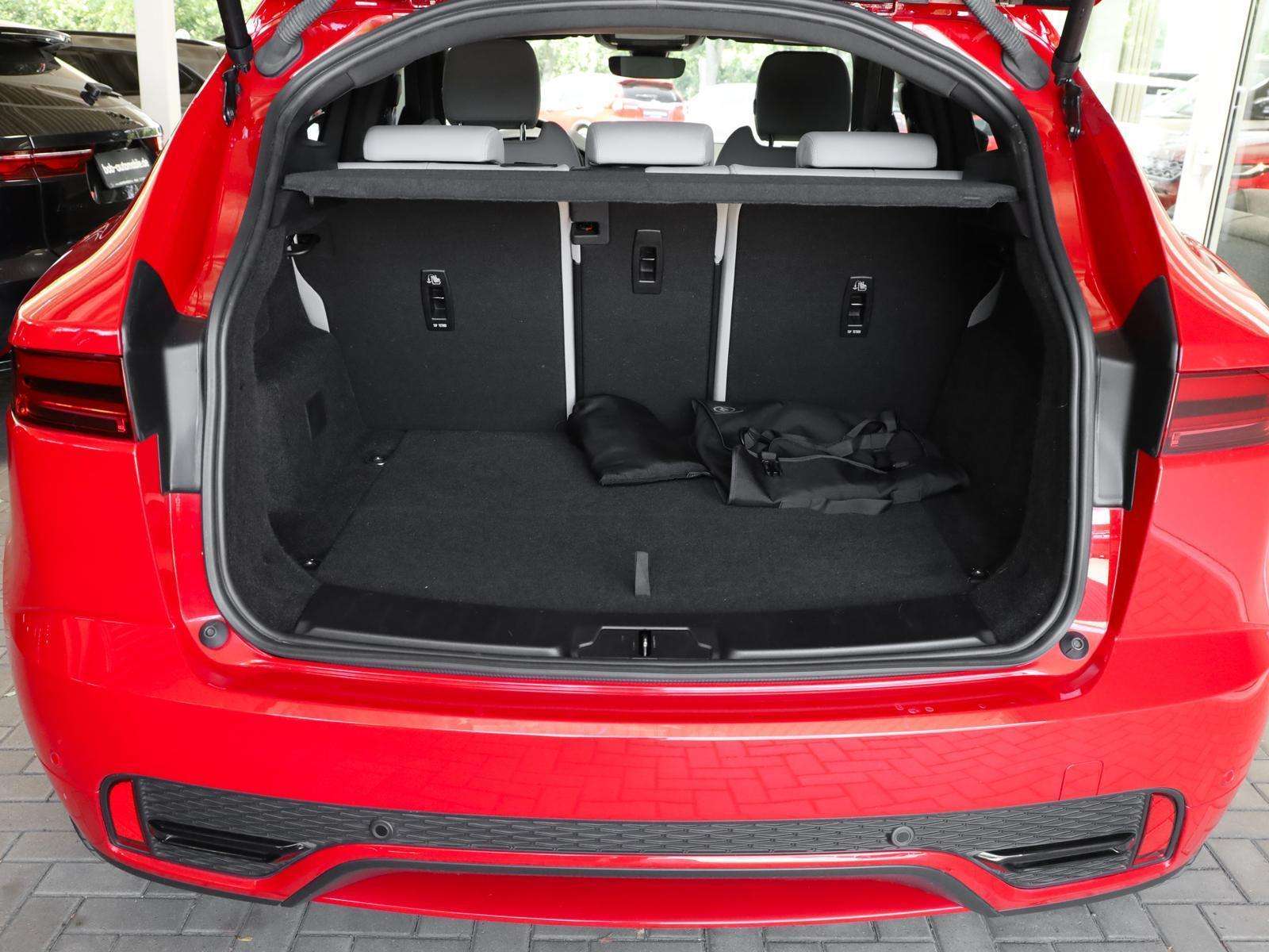 Fahrzeugbild eines Jaguar E-PACE