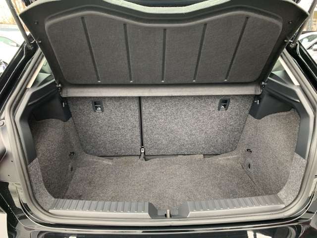 Fahrzeugbild eines SEAT Ibiza