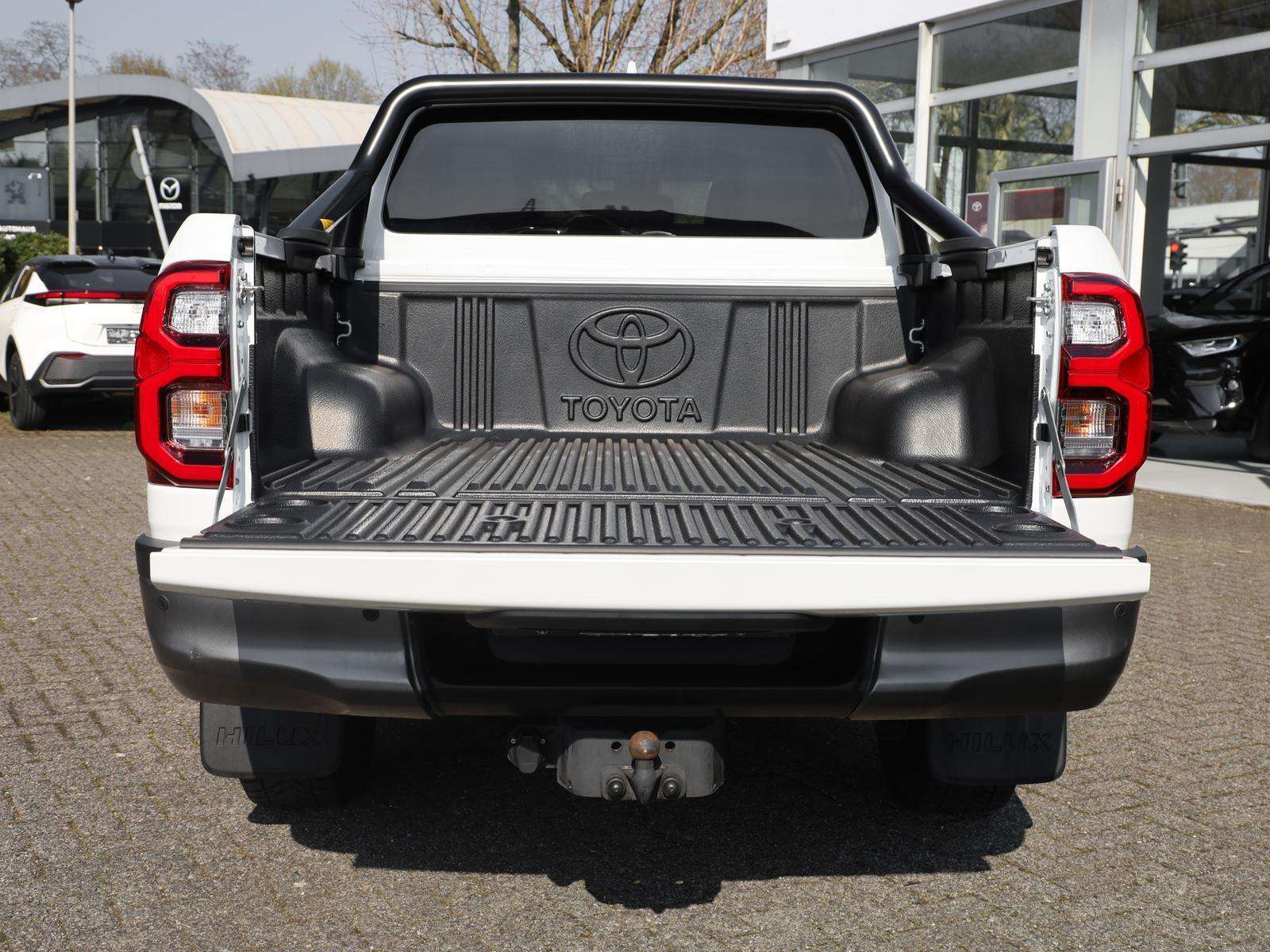 Fahrzeugbild eines Toyota Hilux