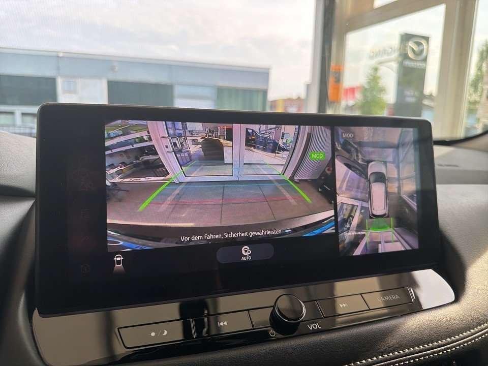 Fahrzeugbild eines Nissan X-TRAIL