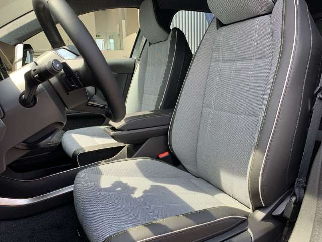 Fahrzeugbild eines Renault Scenic E-TECH