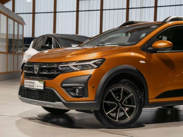 Fahrzeugbild eines Dacia Sandero