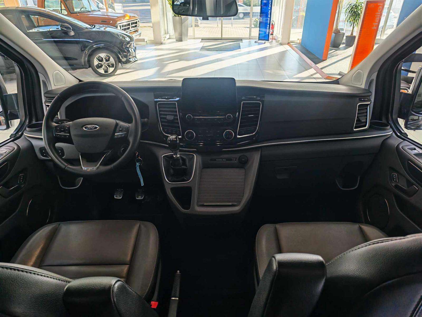 Fahrzeugbild eines Ford Tourneo Custom