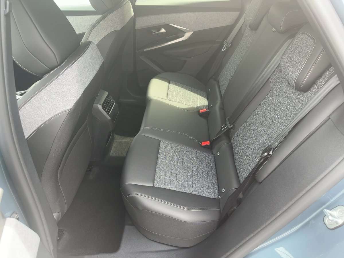 Fahrzeugbild eines Peugeot 3008