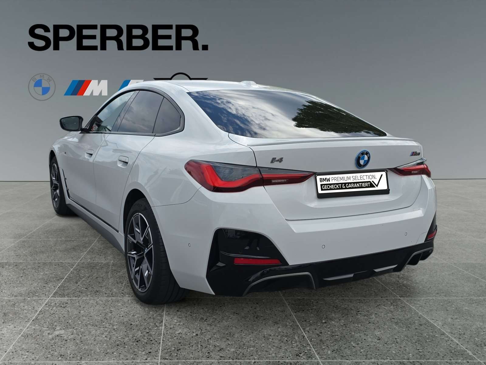 Fahrzeugbild eines BMW i4