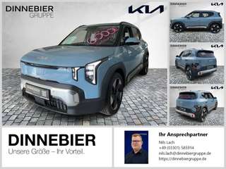 Schräge Frontansicht auf einen Kia EV2 , freigestellt
