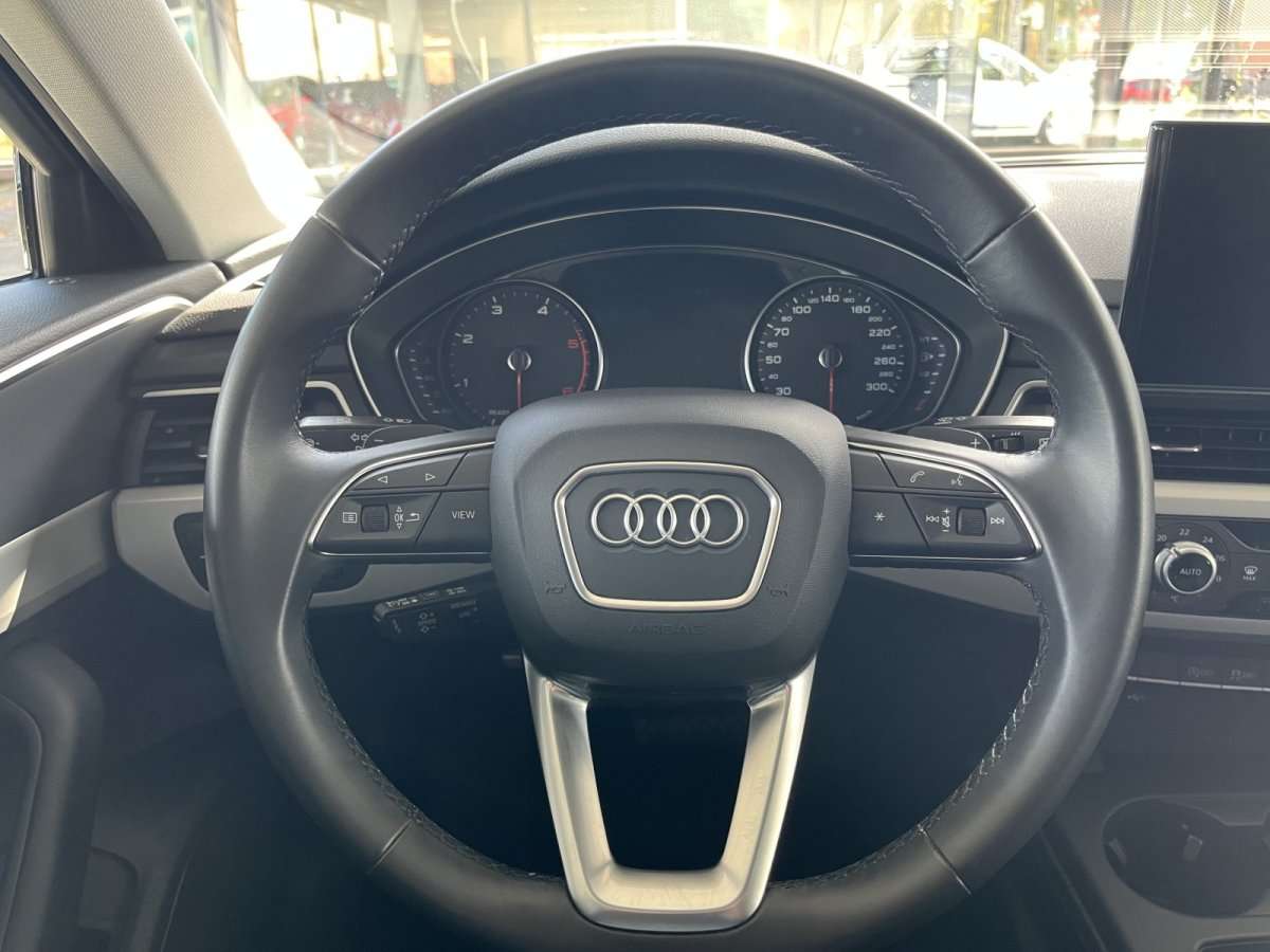 Fahrzeugbild eines Audi A4