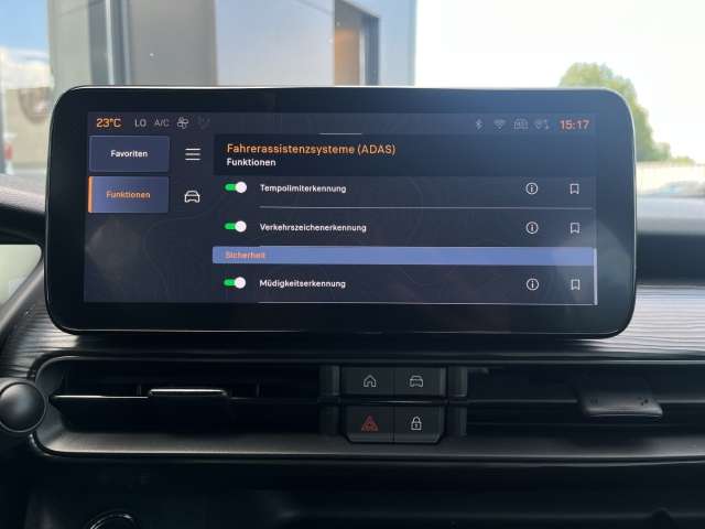 Fahrzeugbild eines Jeep Avenger