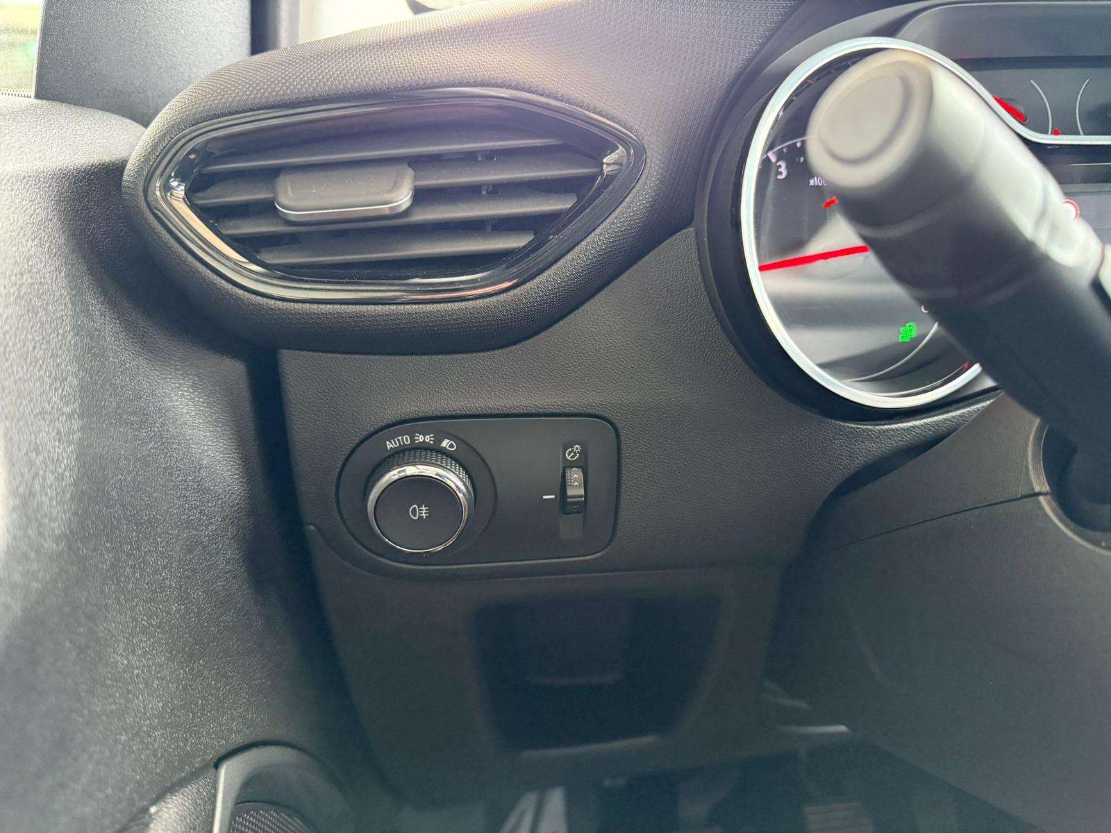 Fahrzeugbild eines Opel Crossland X