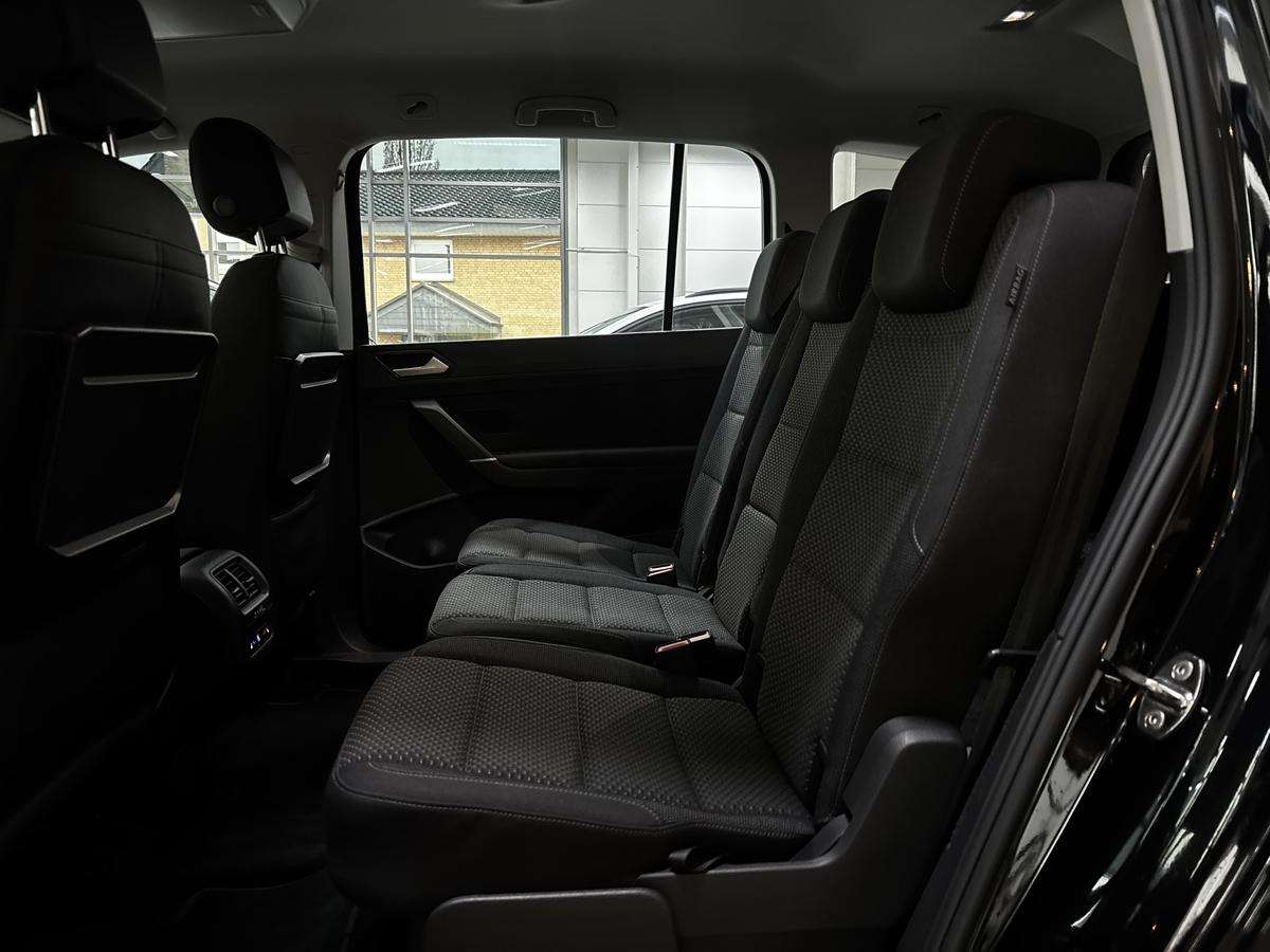 Fahrzeugbild eines Volkswagen Touran