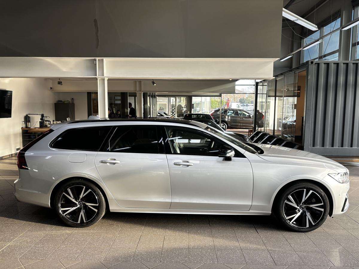 Fahrzeugbild eines Volvo V90
