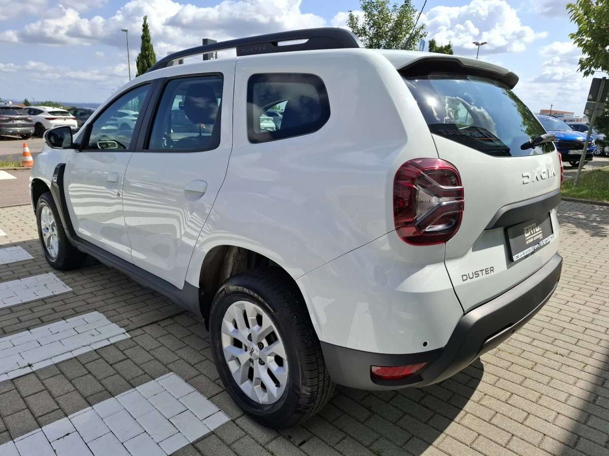 Fahrzeugbild eines Dacia Duster