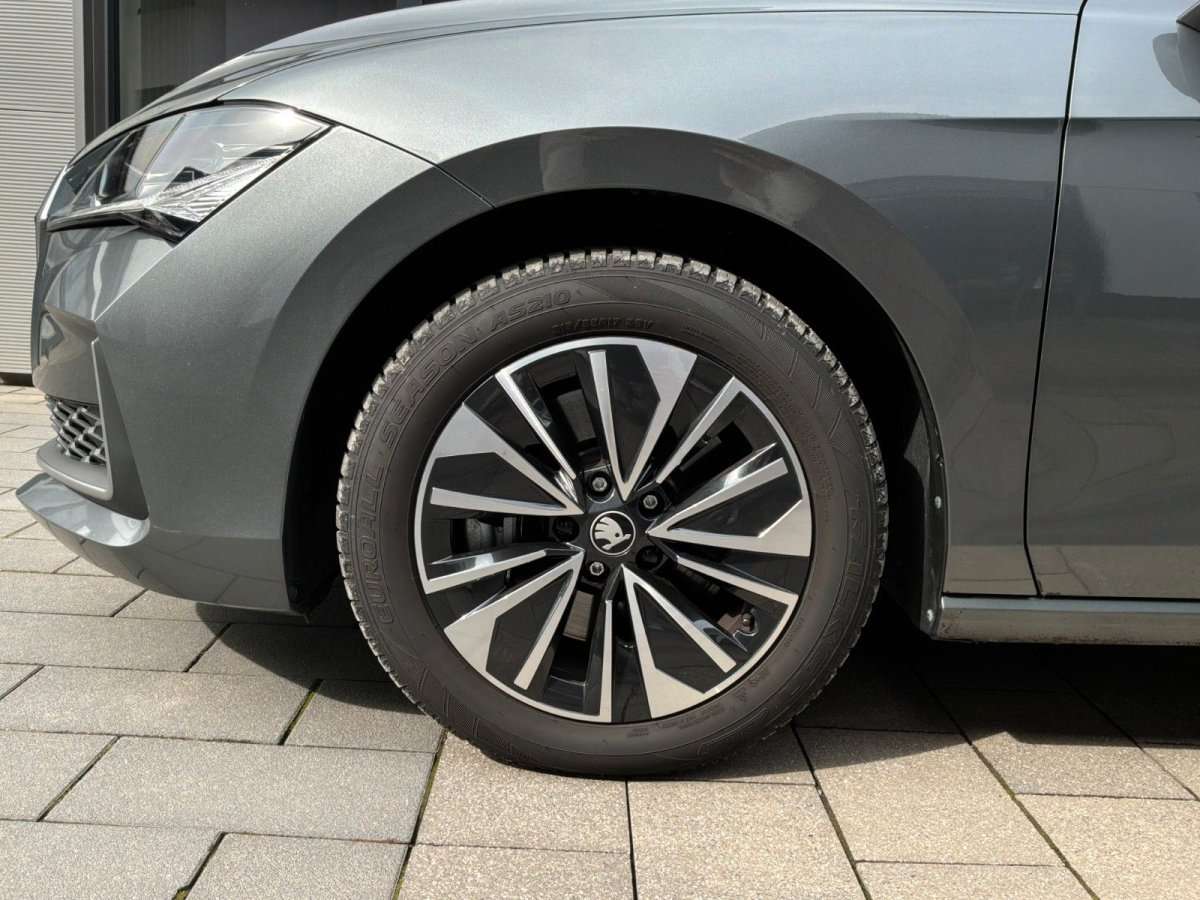 Fahrzeugbild eines Skoda Superb