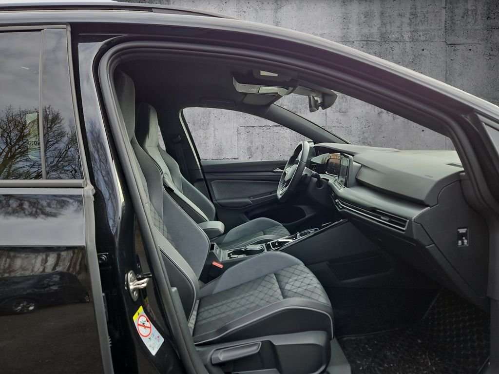 Fahrzeugbild eines Volkswagen Golf