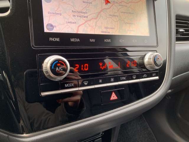 Fahrzeugbild eines Mitsubishi Outlander