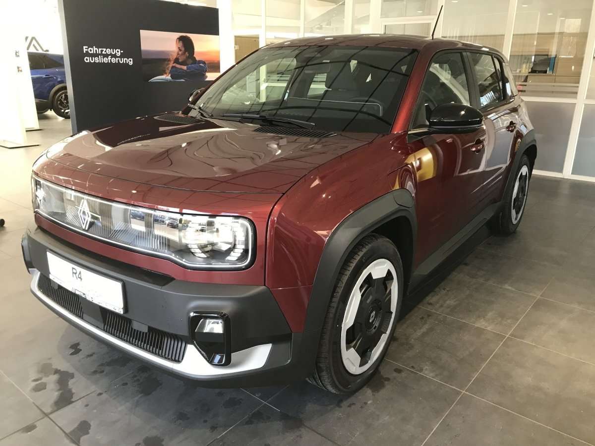 Fahrzeugbild eines Renault 4 E-TECH
